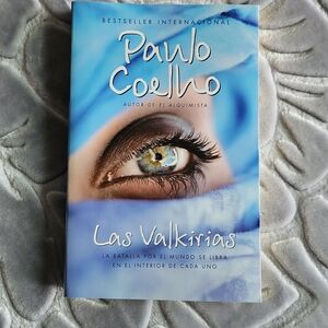 'Las Valkirias' Book - Blue Cover